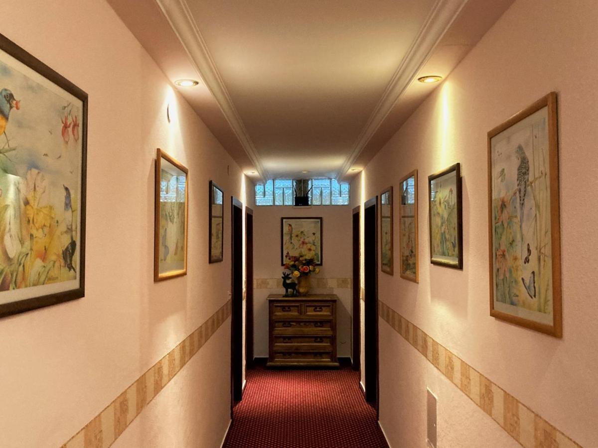Отель Haus Treffer Бухен Экстерьер фото